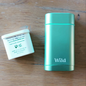 Wild deodorant refill en deo case